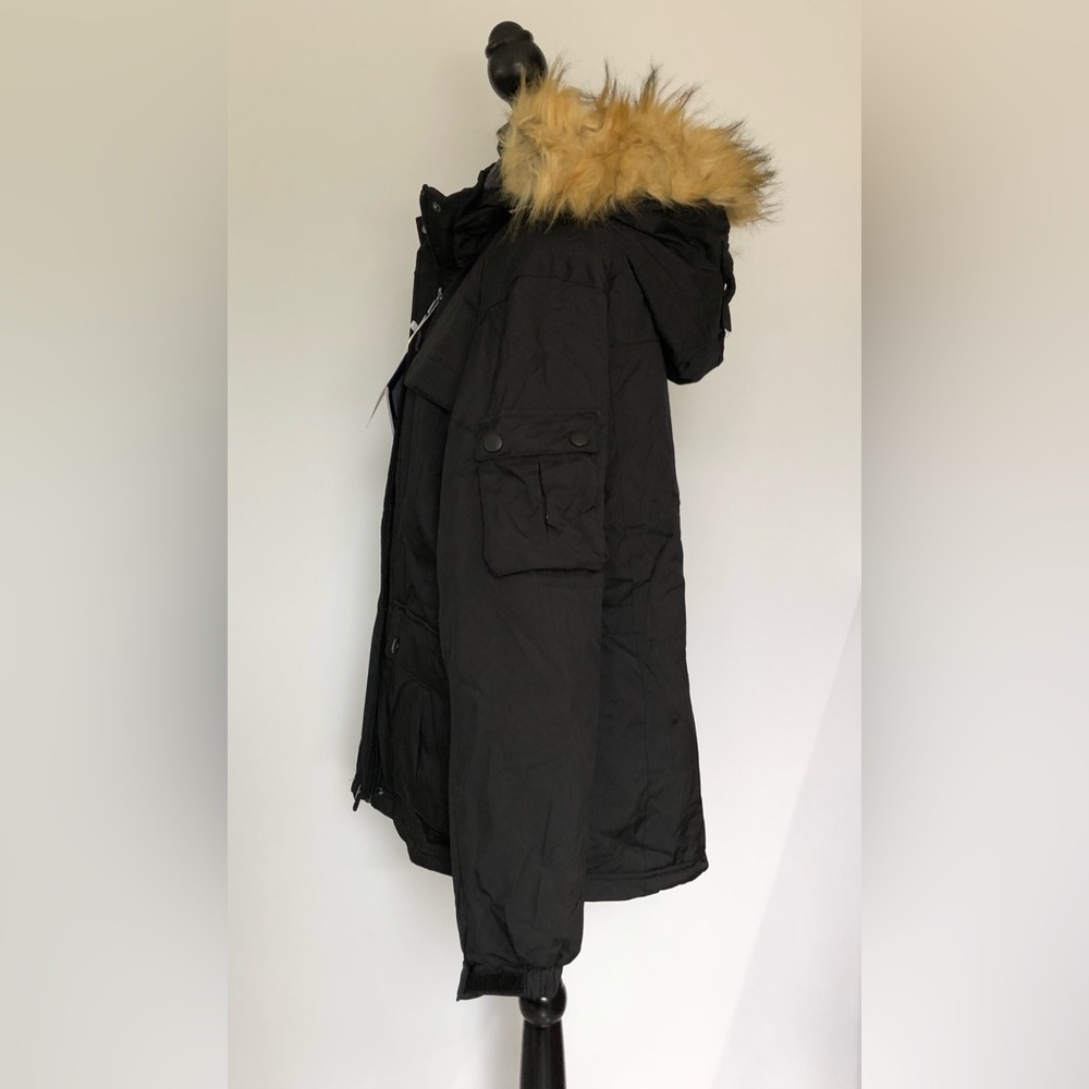 Women's Parka / Winter Jacket with Faux Fur Hood Black Size Large New with Tags